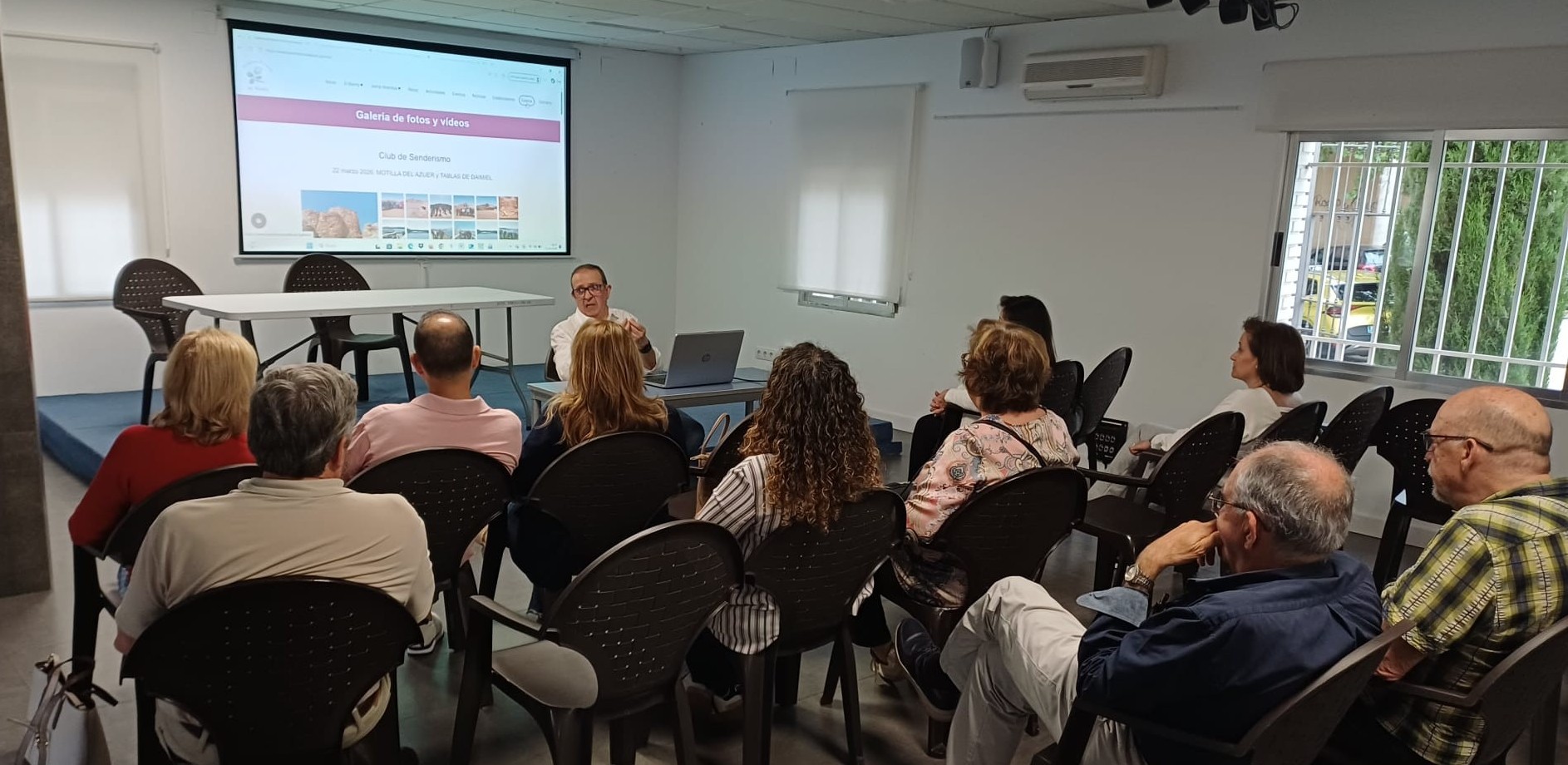 LA ASOCIACIÓN DE VECINOS "LOS ROSALES" PRESENTA SU NUEVA WEB PARA IMPULSAR LA PARTICIPACIÓN CIUDADANA